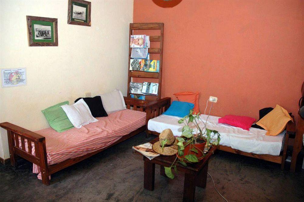 Casa Pueblo Hostel Capdevila Luaran gambar